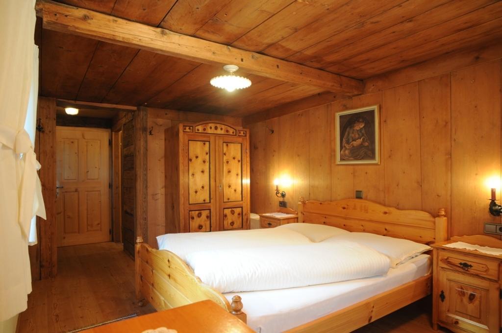 Glinzhof Mountain Natur Resort Agriturismo San Candido Szoba fotó