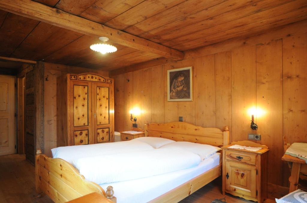 Glinzhof Mountain Natur Resort Agriturismo San Candido Szoba fotó